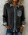 Raquel-Blusa larga con vaquero